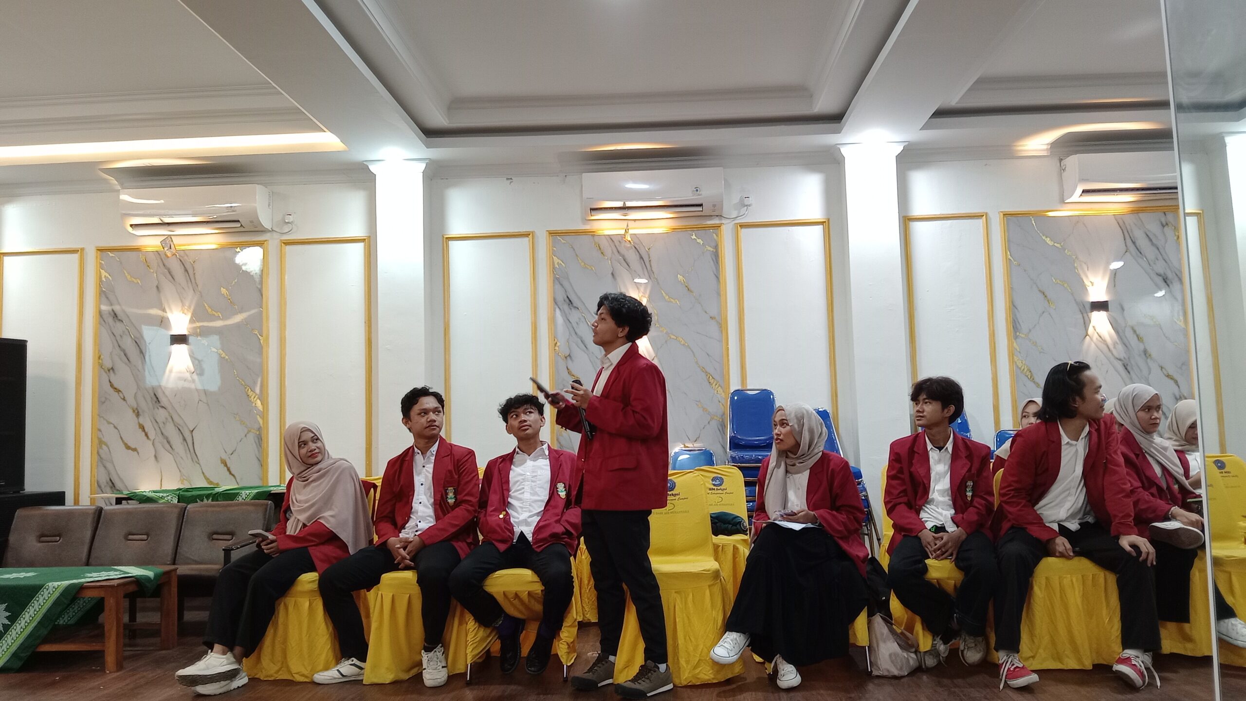 AKTIVIS BICARA: SECERCAH HARAPAN UNTUK PK IMM IBM BEKASI 2025-2026
